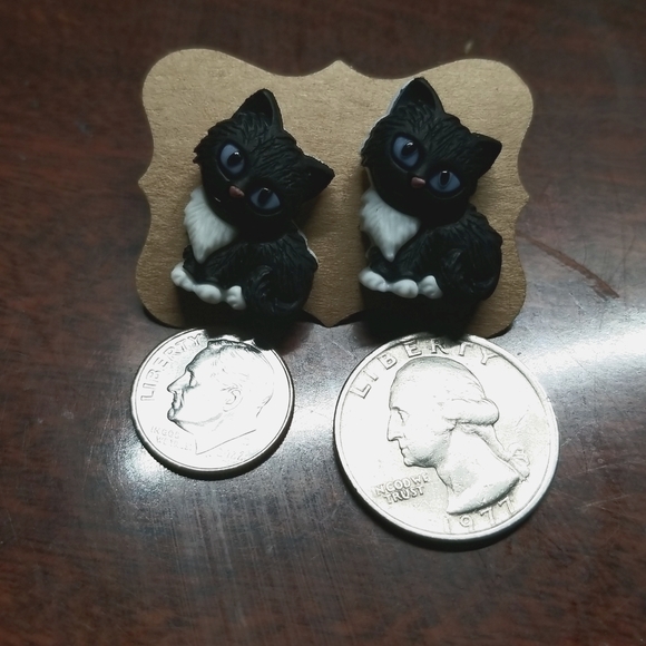 Kitty earrings - Picture 3 of 3